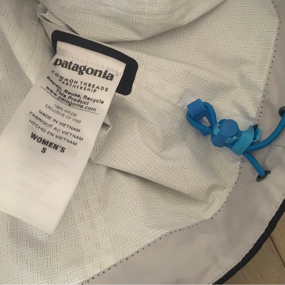 Patagonia Torrentshell Jacket - Picture 9 of 9